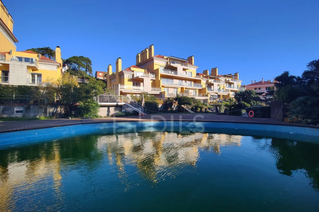 Moradia T6 para Venda em Cascais e Estoril Foto 1