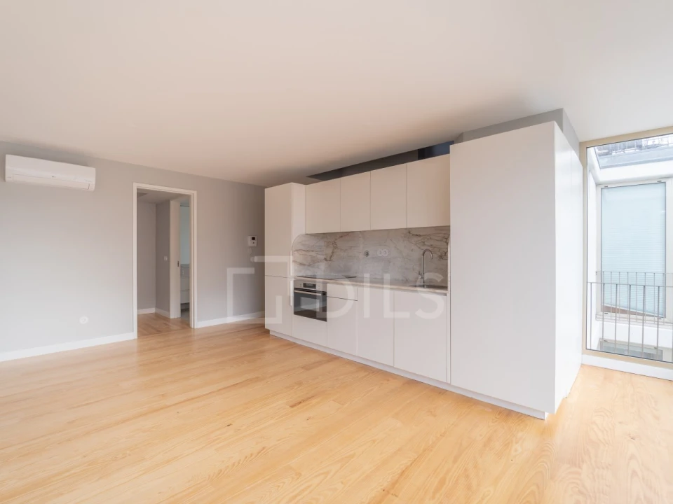 Apartamento T1 para Arrendamento em Lordelo do Ouro e Massarelos Foto 7