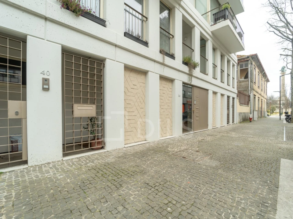 Apartamento T1 para Arrendamento em Lordelo do Ouro e Massarelos Foto 26