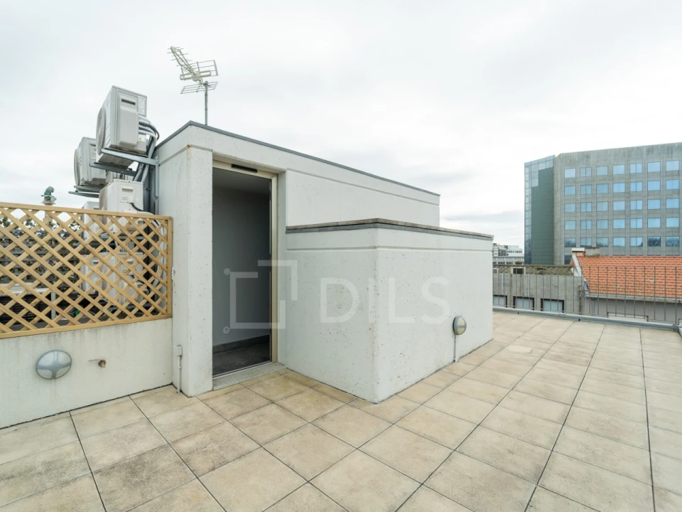 Apartamento T1 para Arrendamento em Lordelo do Ouro e Massarelos Foto 19