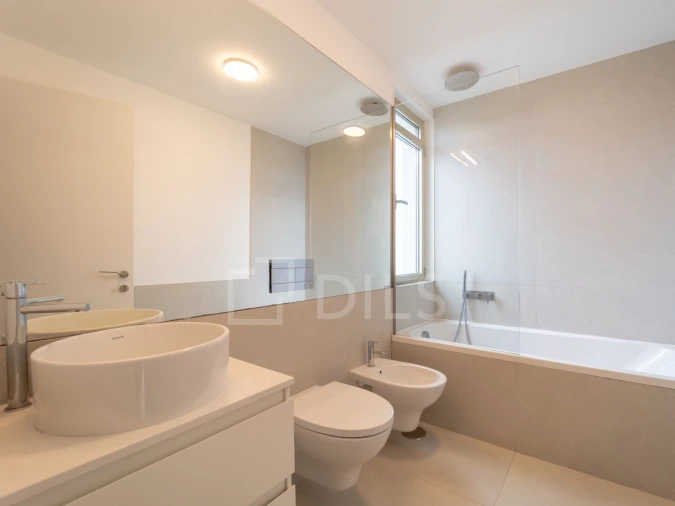 Apartamento T1 para Arrendamento em Lordelo do Ouro e Massarelos Foto 6