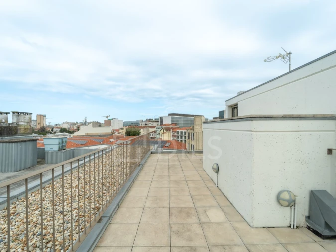 Apartamento T1 para Arrendamento em Lordelo do Ouro e Massarelos Foto 8