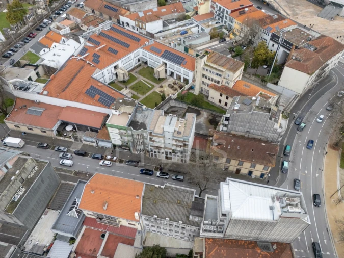 Apartamento T1 para Arrendamento em Lordelo do Ouro e Massarelos Foto 28