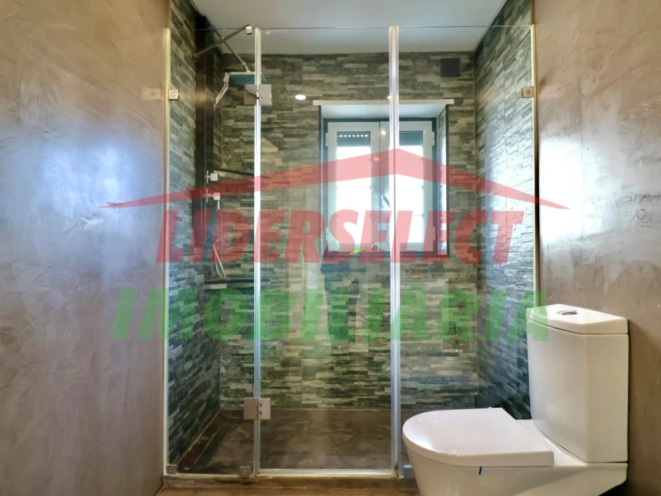 Moradia T4 para Venda em Silveira Foto 29