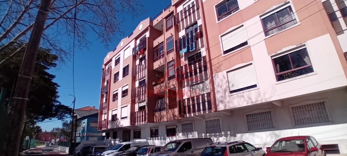 Apartamento T2 para Venda em Cacém e São Marcos Foto 1