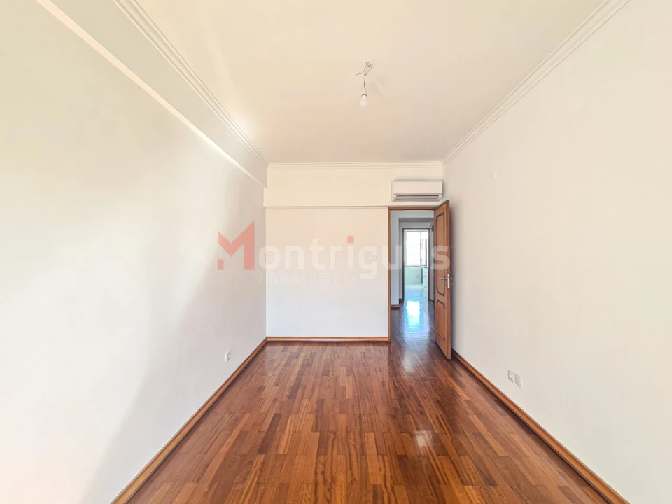 Apartamento T4 para Arrendamento em São Domingos de Benfica Foto 15