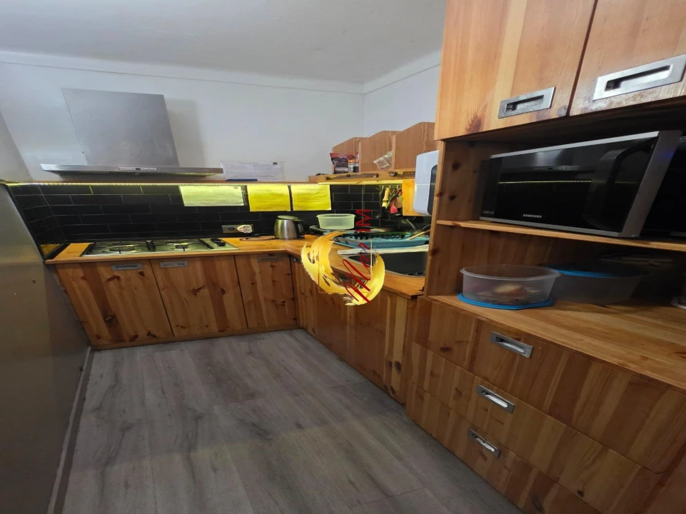 Apartamento T6 para Venda em Venteira Foto 41