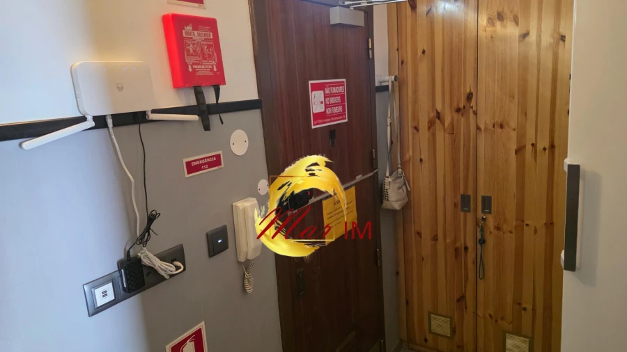 Apartamento T6 para Venda em Venteira Foto 22