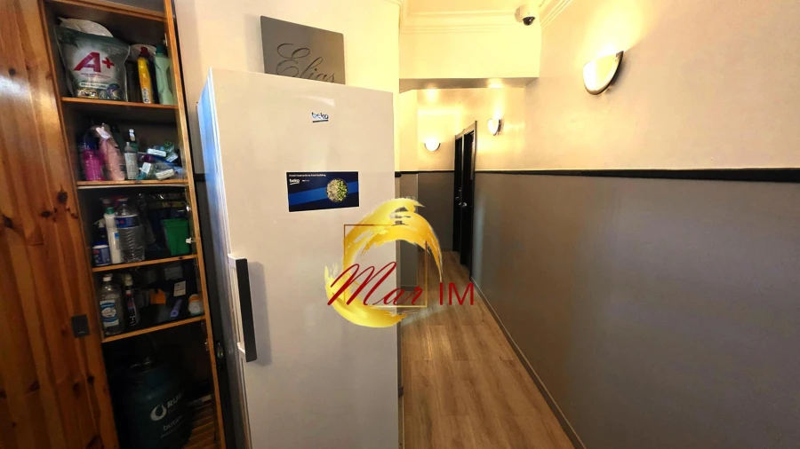 Apartamento T6 para Venda em Venteira Foto 9