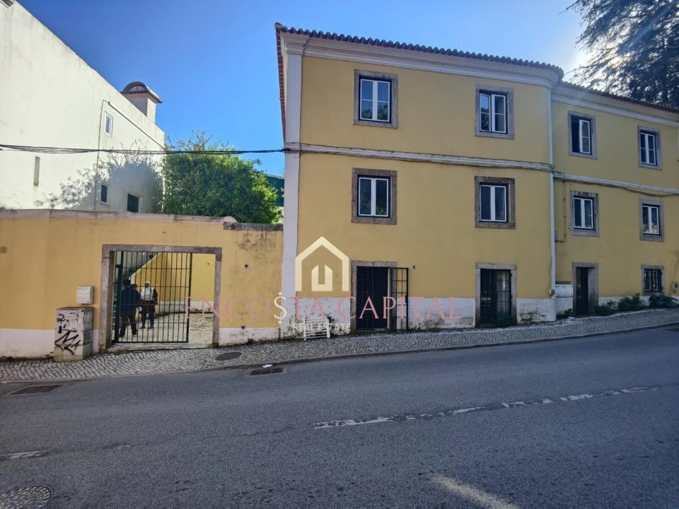 Apartamento T2 para Venda em Agualva e Mira-Sintra Foto 10