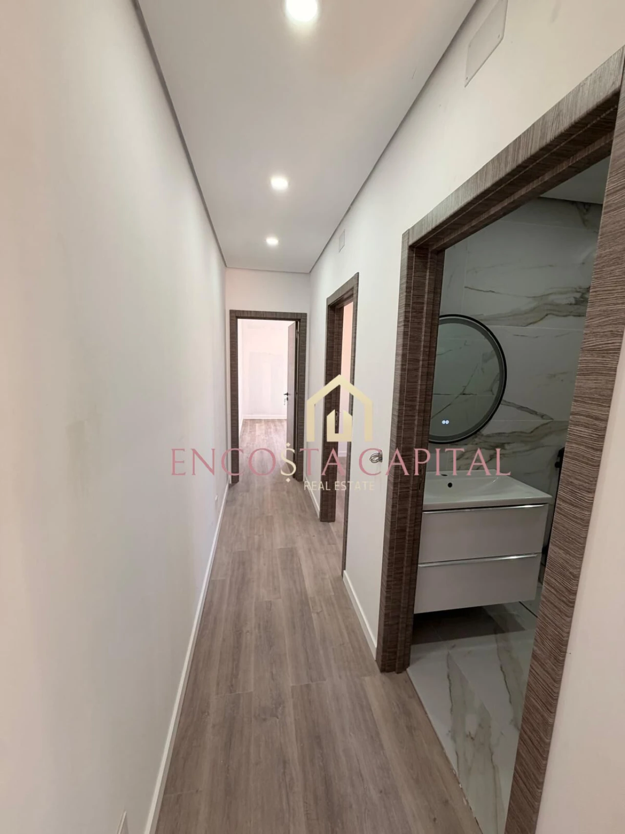 Apartamento T2 para Venda em Agualva e Mira-Sintra Foto 3