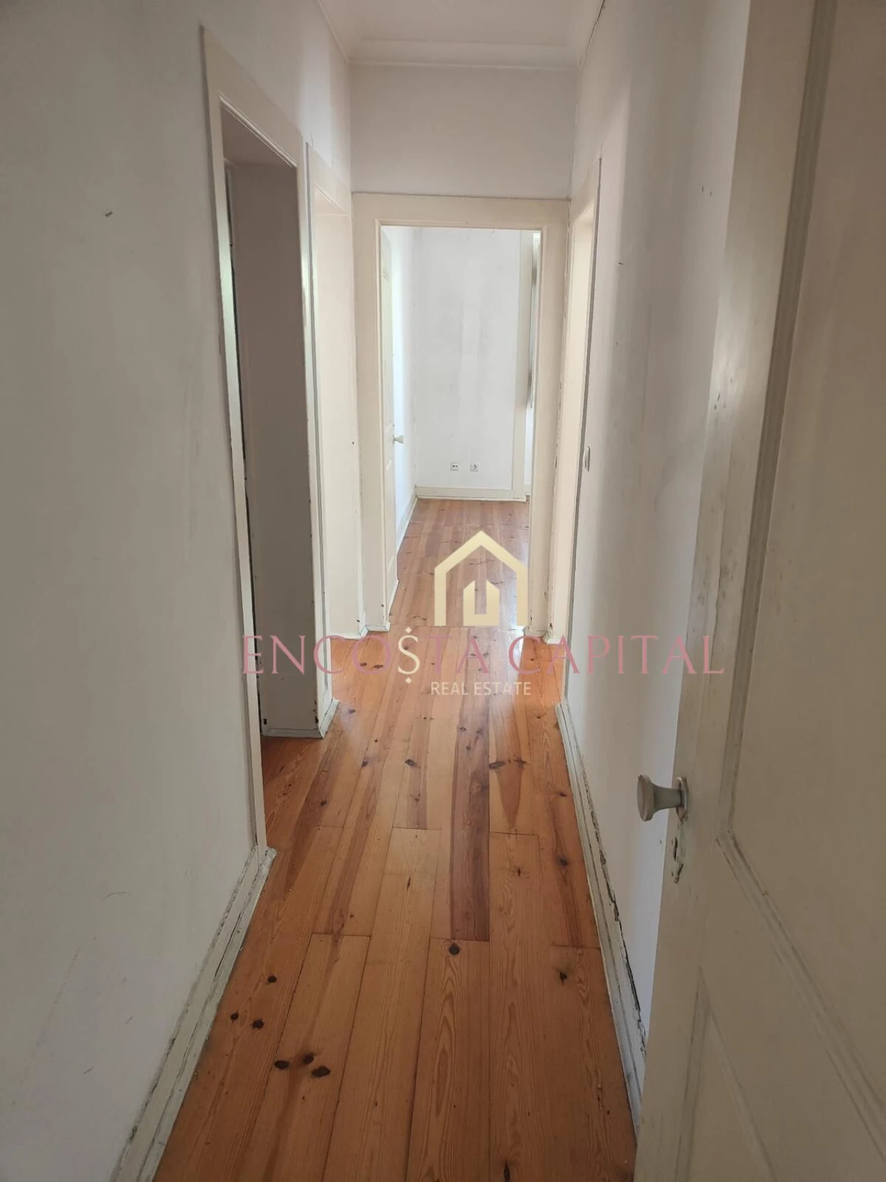 Apartamento T2 para Venda em Agualva e Mira-Sintra Foto 5