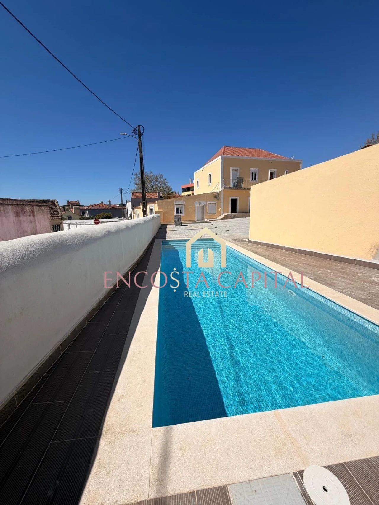 Apartamento T2 para Venda em Agualva e Mira-Sintra Foto 9