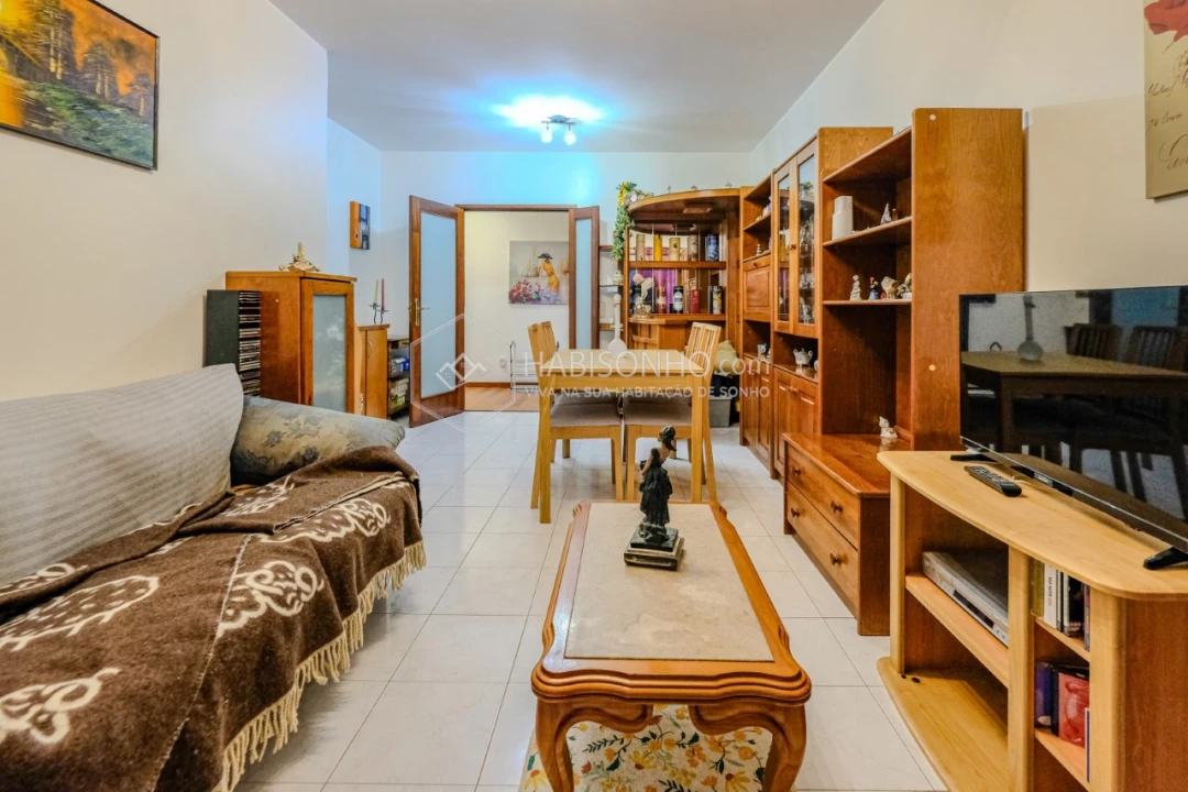 Apartamento T2 para Venda em Santa Maria de Lamas Foto 5