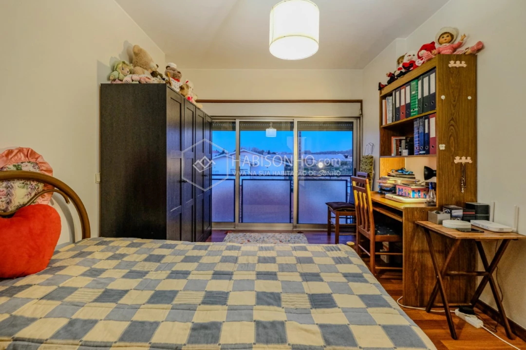 Apartamento T2 para Venda em Santa Maria de Lamas Foto 13