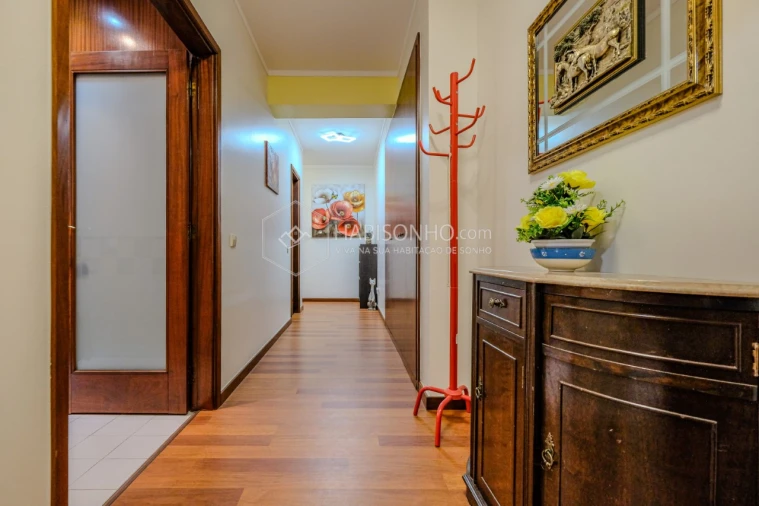 Apartamento T2 para Venda em Santa Maria de Lamas Foto 19