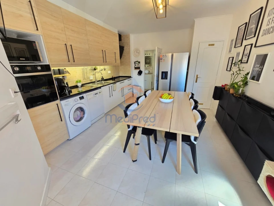 Apartamento T2 para Venda em Ramada e Caneças Foto 7