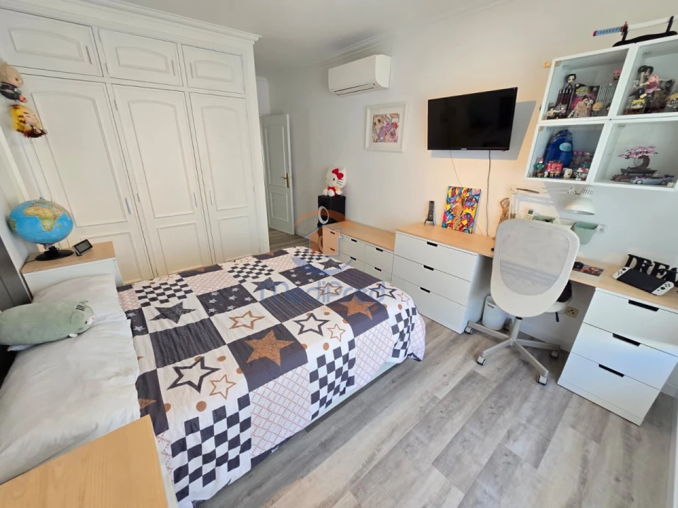 Apartamento T2 para Venda em Ramada e Caneças Foto 12