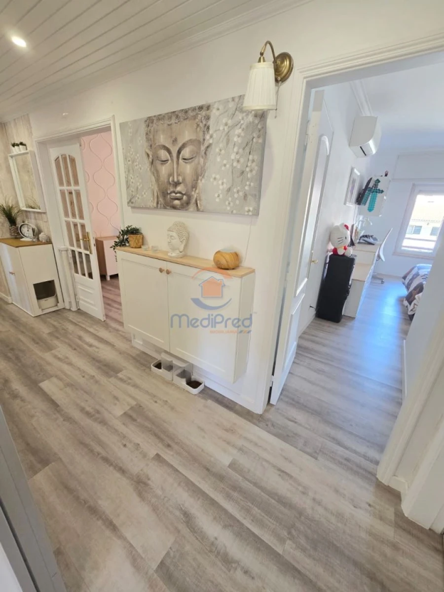 Apartamento T2 para Venda em Ramada e Caneças Foto 8