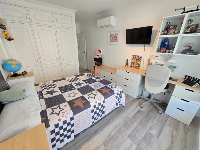 Apartamento T2 para Venda em Ramada e Caneças Foto 12