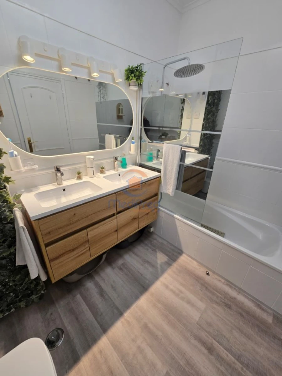 Apartamento T2 para Venda em Ramada e Caneças Foto 14