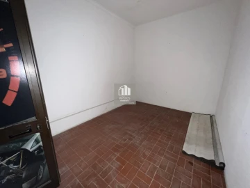 Armazém para Venda em Almada, Cova da Piedade, Pragal e Cacilhas