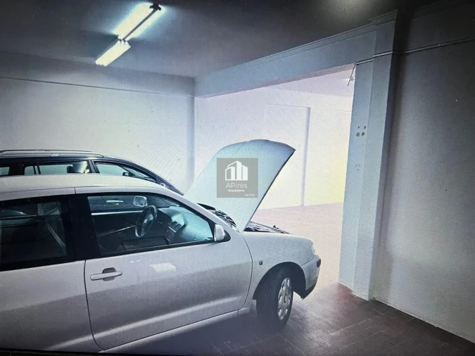 Armazém para Venda em Almada, Cova da Piedade, Pragal e Cacilhas Foto 5