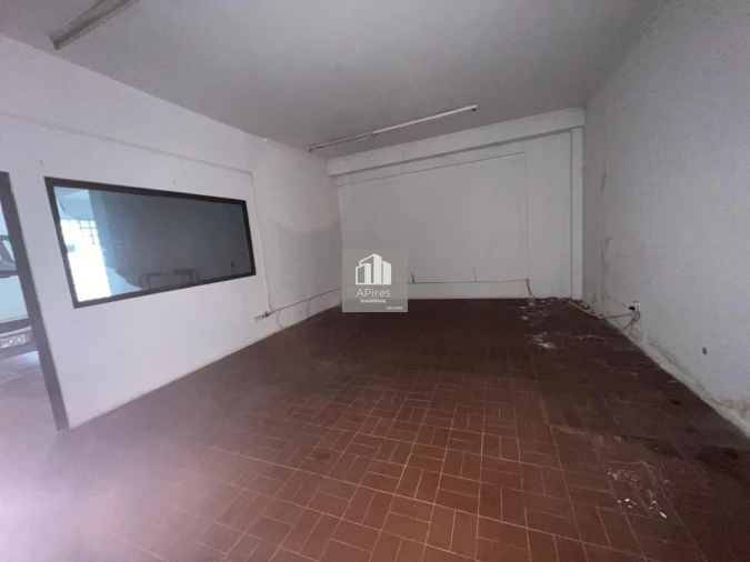 Armazém para Venda em Almada, Cova da Piedade, Pragal e Cacilhas Foto 12