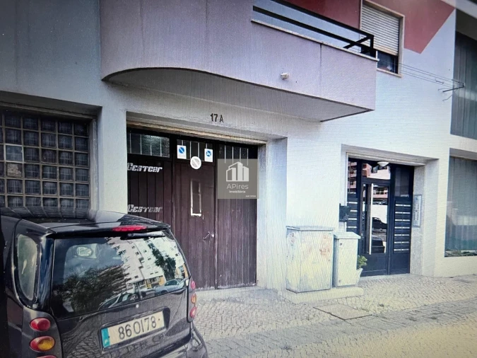 Armazém para Venda em Almada, Cova da Piedade, Pragal e Cacilhas Foto 4