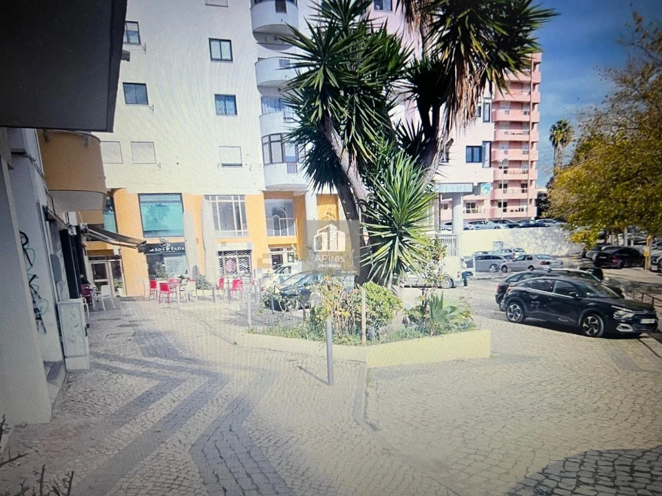 Armazém para Venda em Almada, Cova da Piedade, Pragal e Cacilhas Foto 21