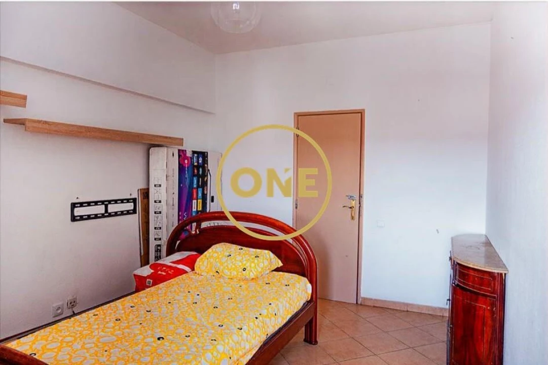 Apartamento T3 para Venda em Amora Foto 2