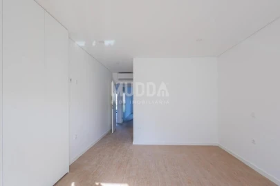 Apartamento T2 para Venda em Esgueira
