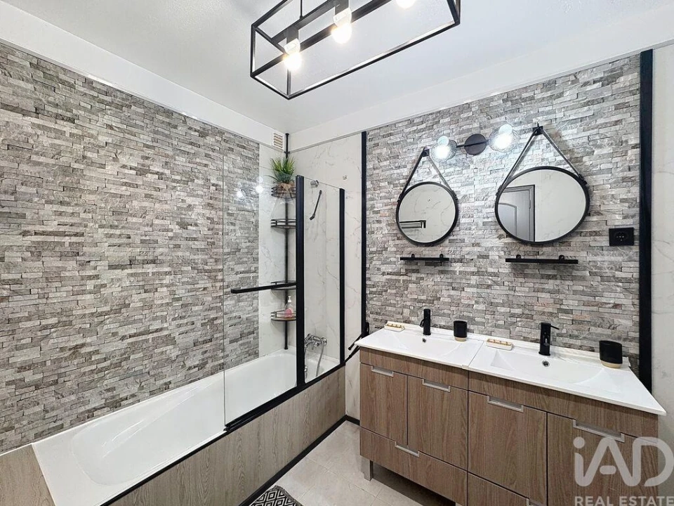 Moradia T5 para Venda em Armação de Pera Foto 7