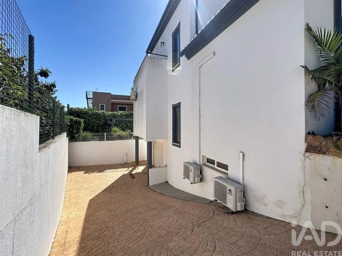 Moradia T5 para Venda em Armação de Pera Foto 27