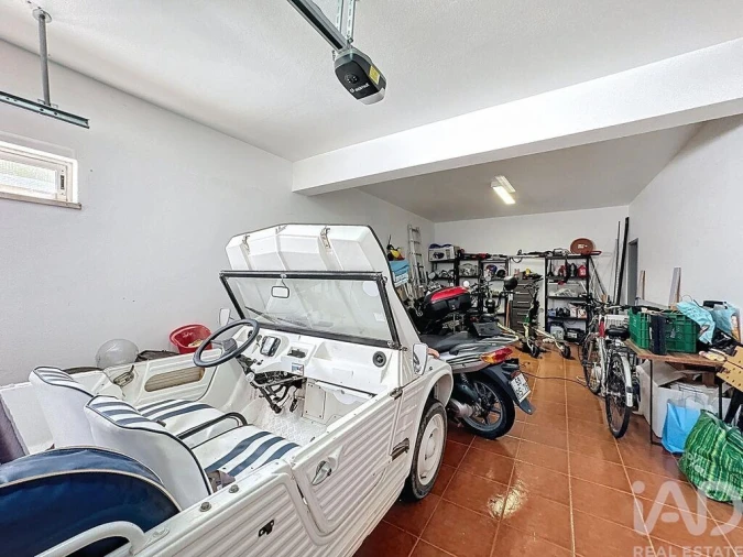 Moradia T5 para Venda em Armação de Pera Foto 34