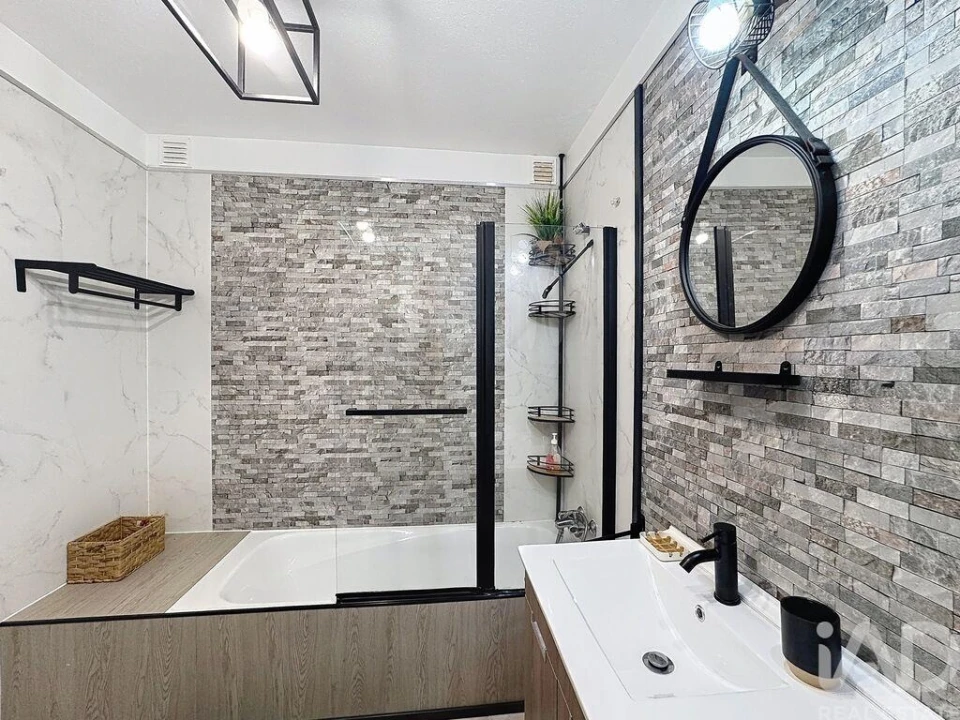 Moradia T5 para Venda em Armação de Pera Foto 6