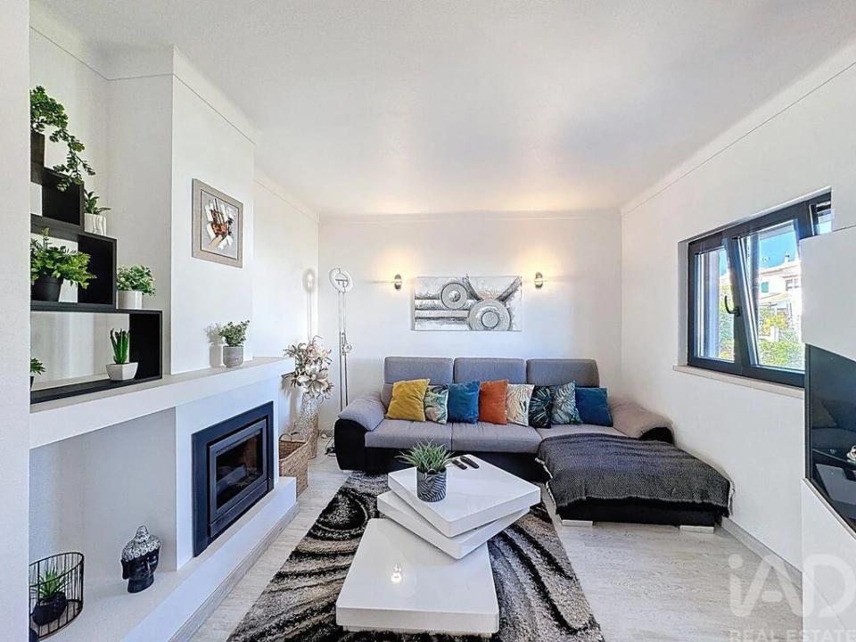 Moradia T5 para Venda em Armação de Pera Foto 13