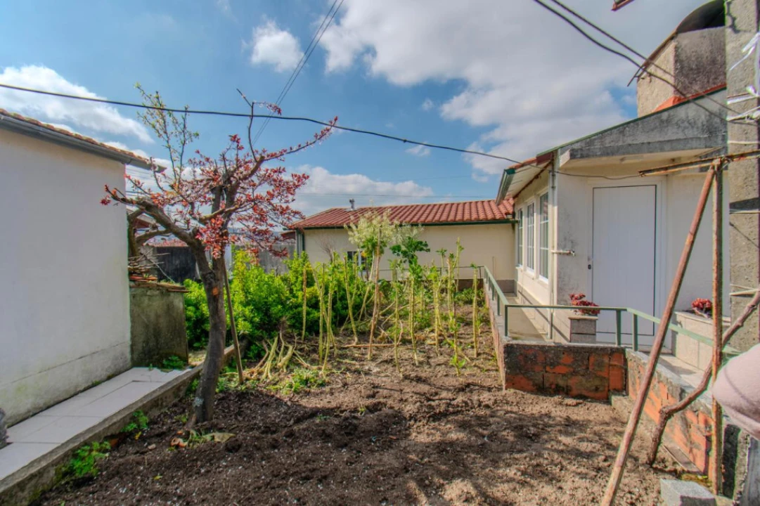 Moradia T2 para Venda em Vila Nova do Campo Foto 13