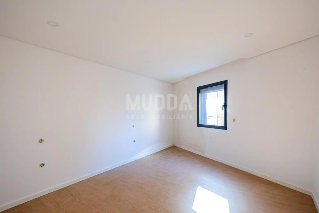 Apartamento T1 para Venda em Esgueira Foto 9