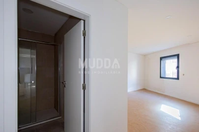 Apartamento T1 para Venda em Esgueira