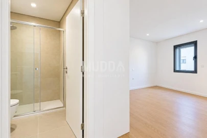 Apartamento T1 para Venda em Esgueira
