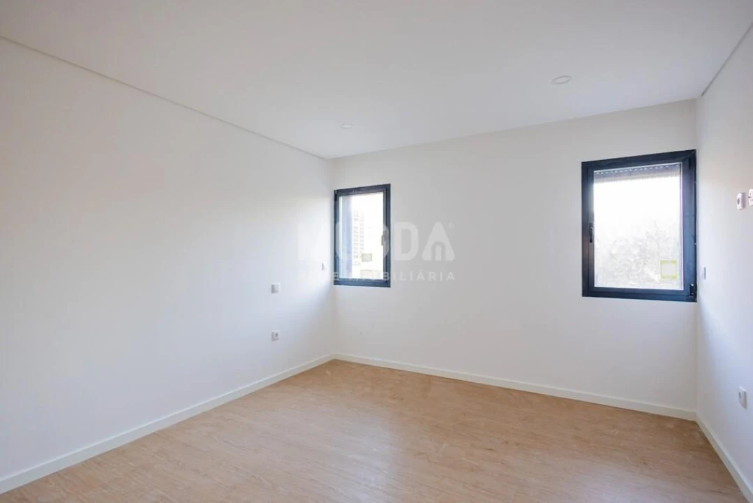 Apartamento T2 para Venda em Esgueira Foto 6