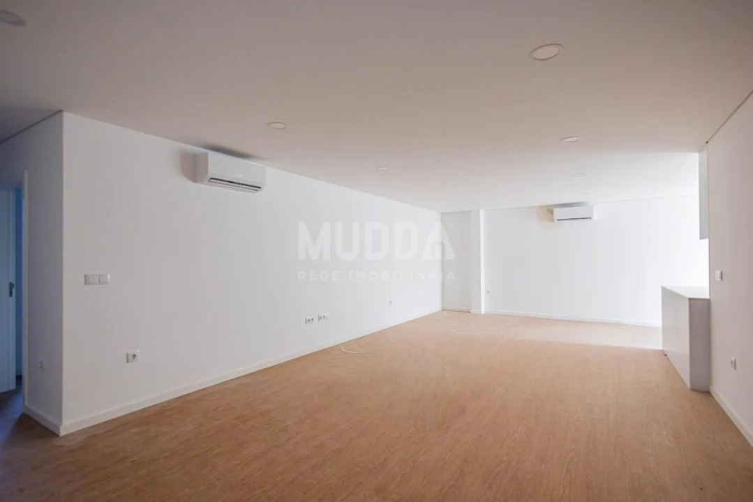 Apartamento T2 para Venda em Esgueira Foto 5