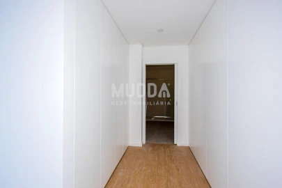 Apartamento T2 para Venda em Esgueira