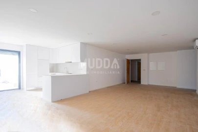 Apartamento T2 para Venda em Esgueira