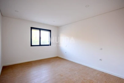 Apartamento T2 para Venda em Esgueira