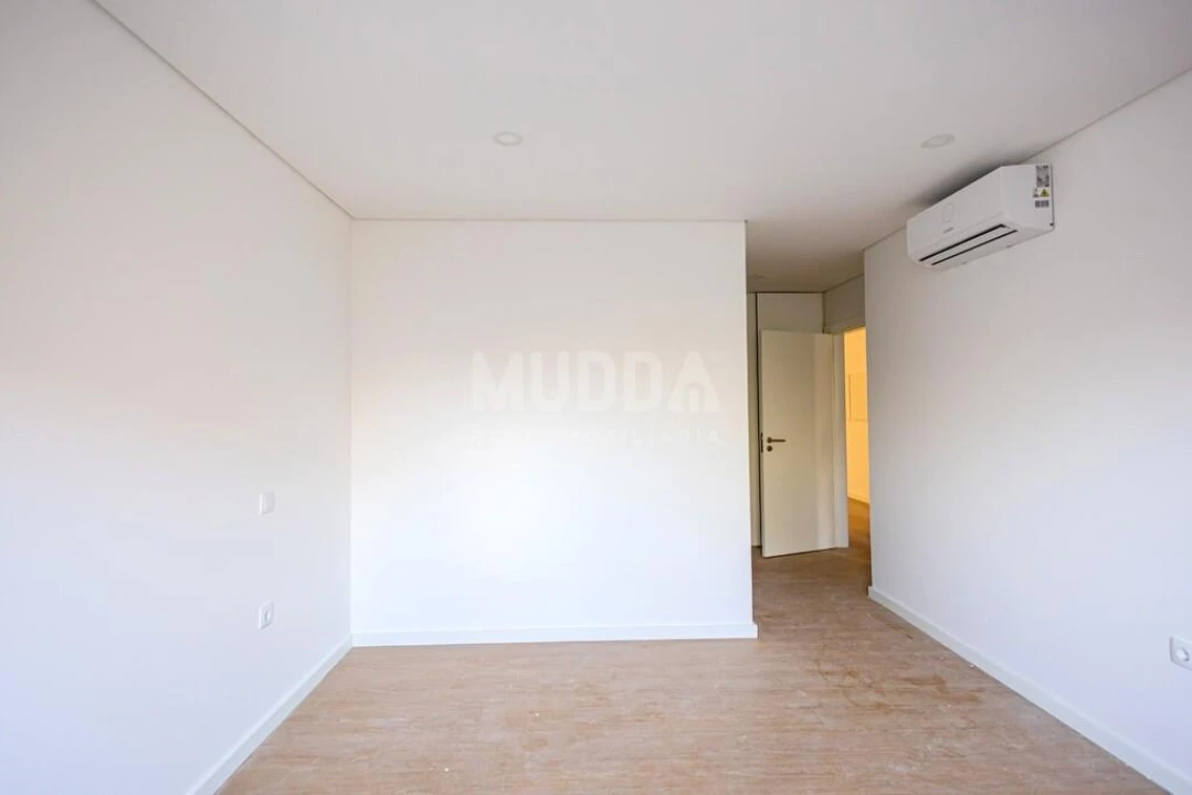Apartamento T2 para Venda em Esgueira Foto 10