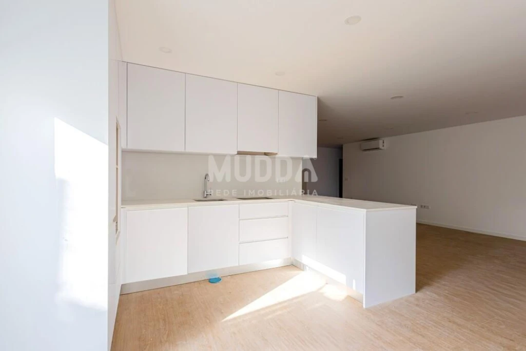 Apartamento T2 para Venda em Esgueira Foto 1