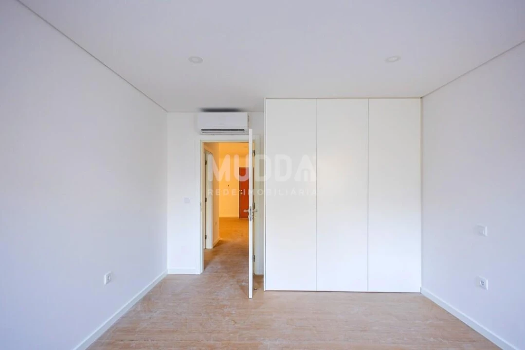 Apartamento T2 para Venda em Esgueira Foto 7