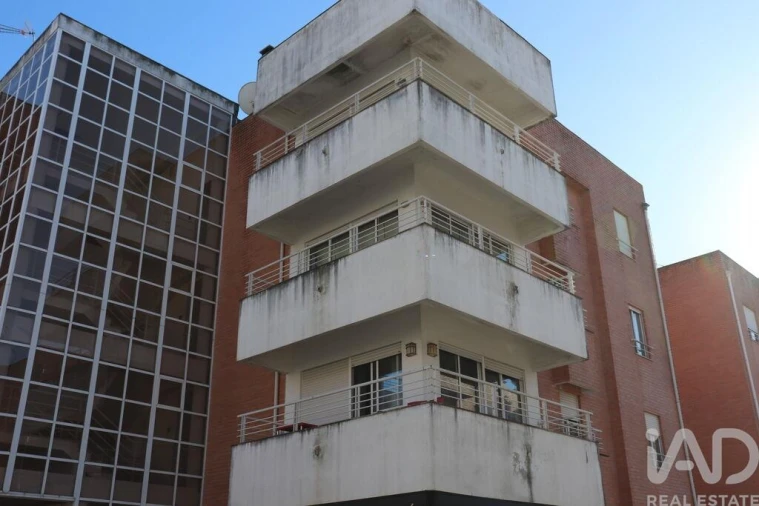 Apartamento T3 para Venda em Condeixa-A-Velha e Condeixa-A-Nova Foto 1